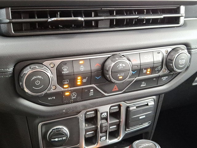 2026 Jeep Gladiator Sahara