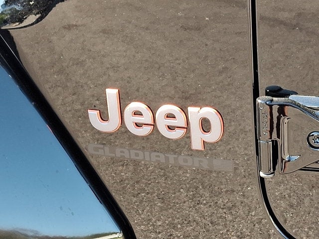 2025 Jeep Gladiator Mojave X