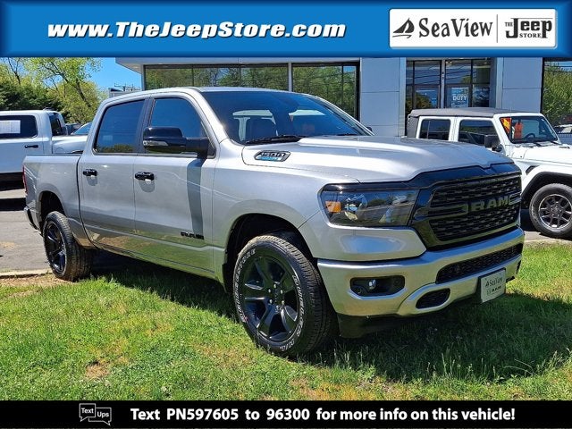 2023 RAM 1500 Big Horn/Lone Star 4x4 Crew Cab 5'7's photo