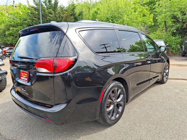 2018 Chrysler Pacifica Touring L Plus