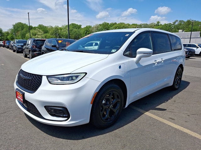 2022 Chrysler Pacifica Hybrid Touring L