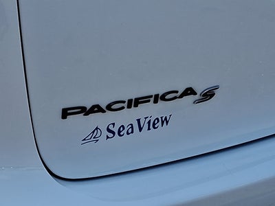 2022 Chrysler Pacifica Hybrid Touring L