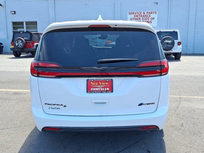 2022 Chrysler Pacifica Hybrid Touring L