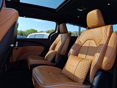 2022 Chrysler Pacifica Hybrid Pinnacle