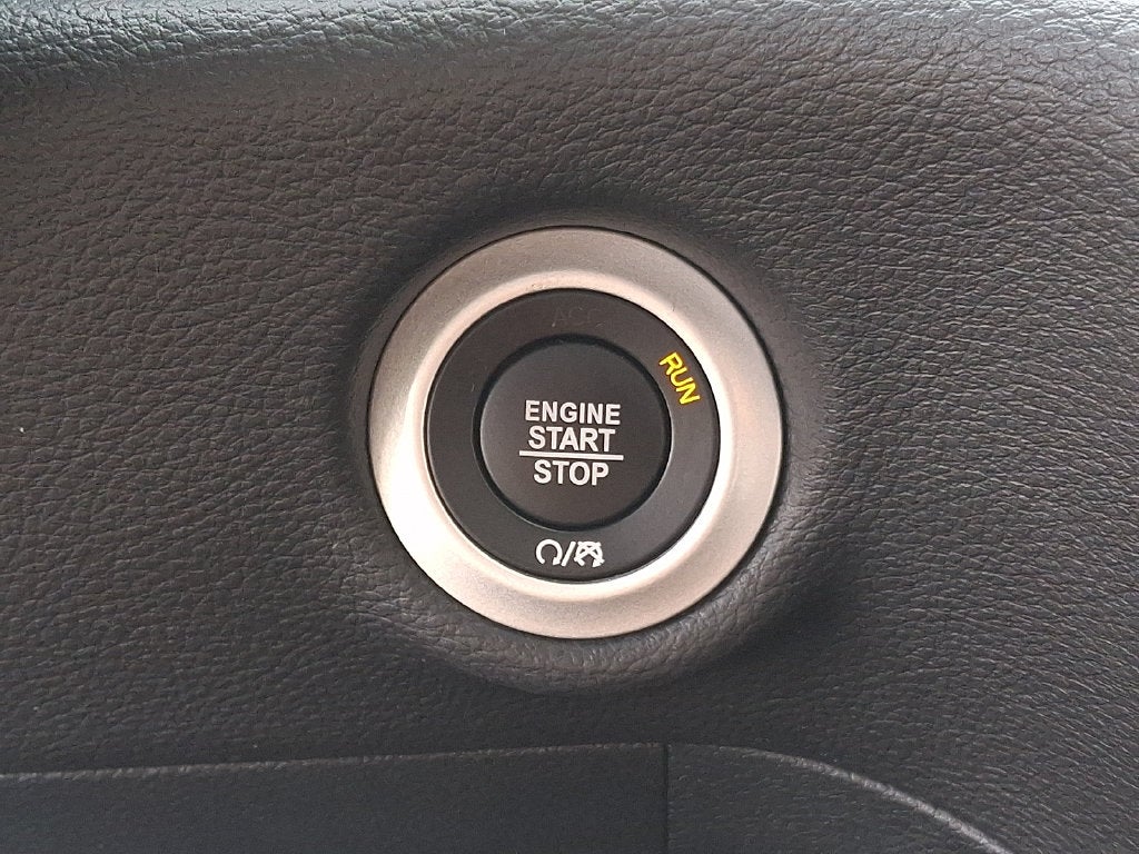 2025 Chrysler Pacifica Hybrid Pinnacle