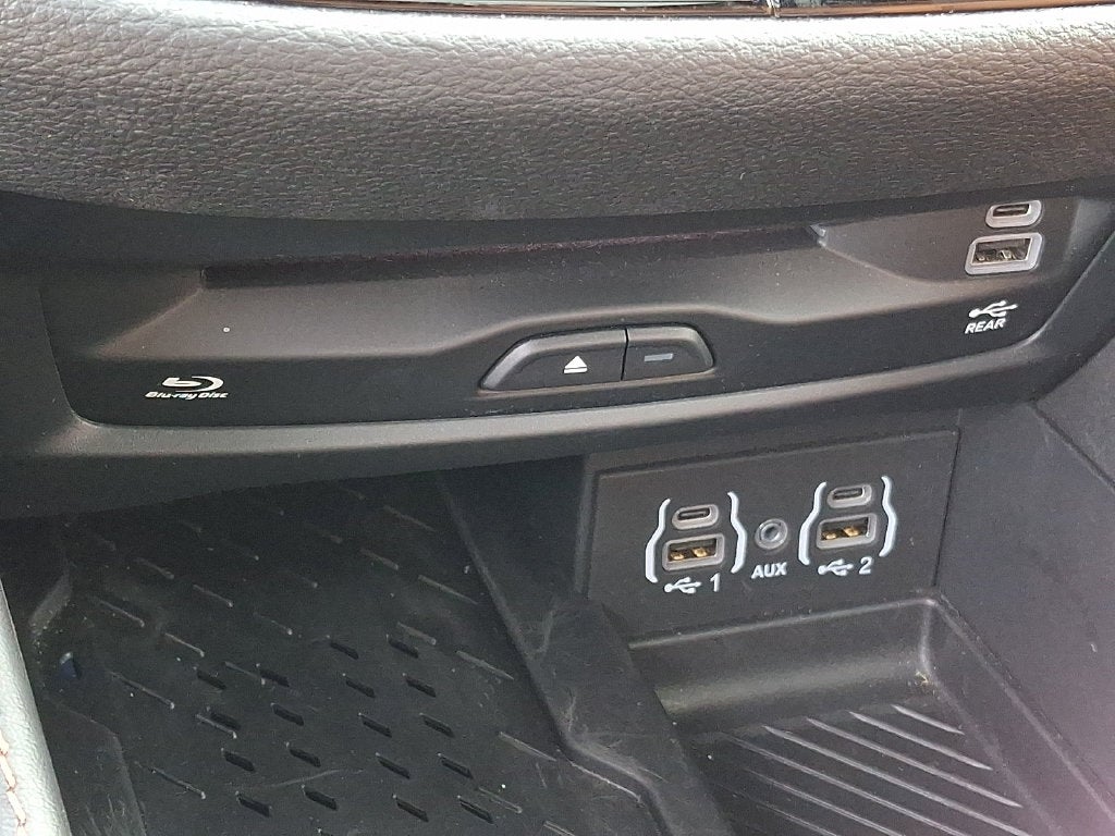 2025 Chrysler Pacifica Hybrid Pinnacle