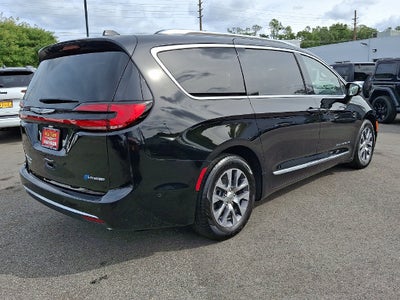 2025 Chrysler Pacifica Hybrid Pinnacle