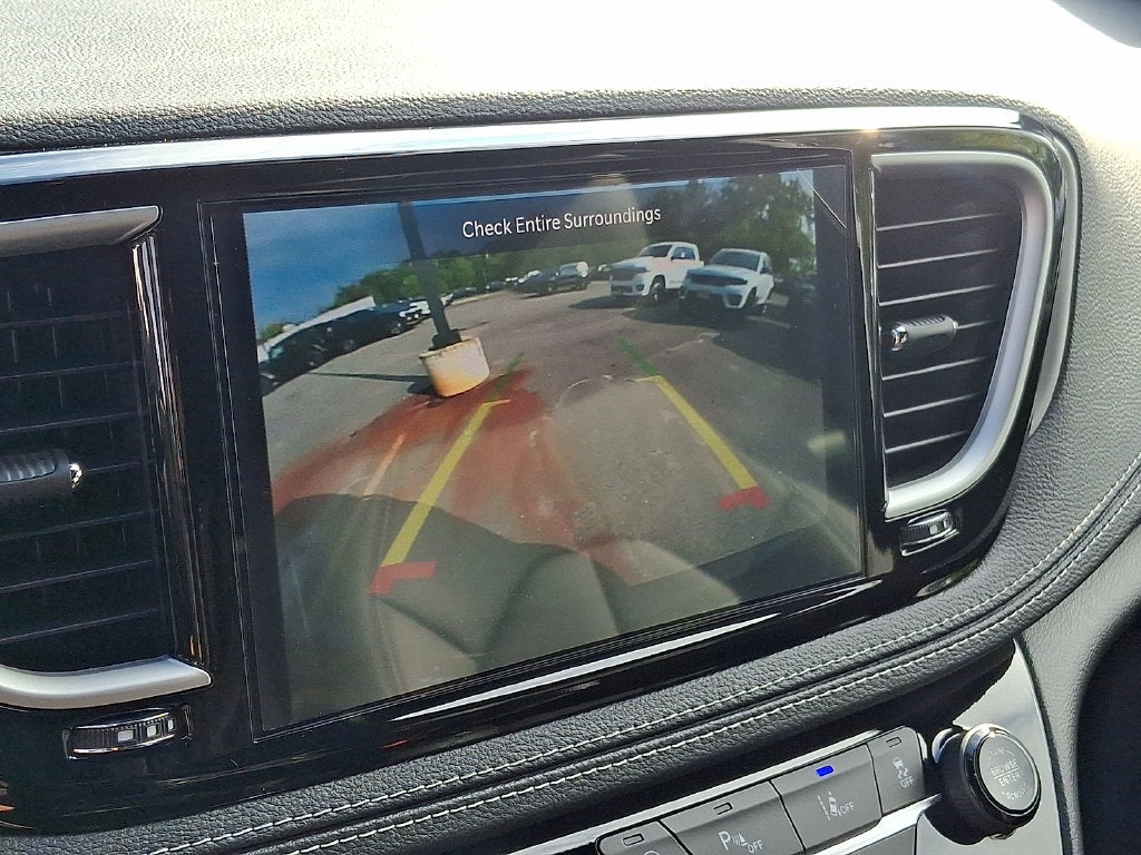 2027 Chrysler Pacifica Select