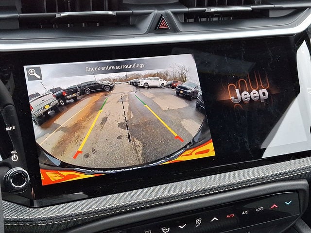 2026 Jeep Cherokee Laredo