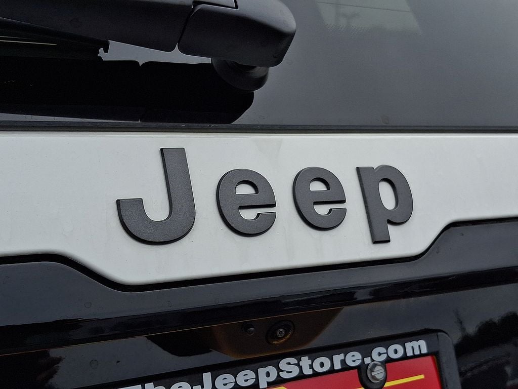 2026 Jeep Cherokee Overland