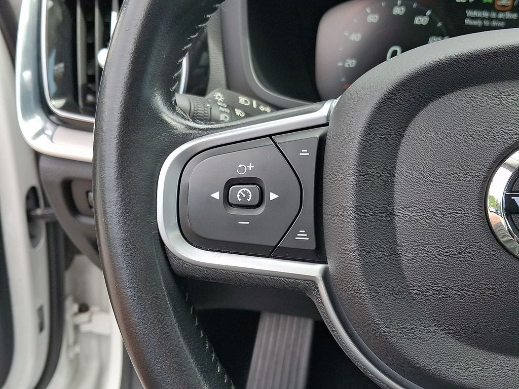 2021 Volvo S60 Recharge Plug-In Hybrid T8 R-Design Expression