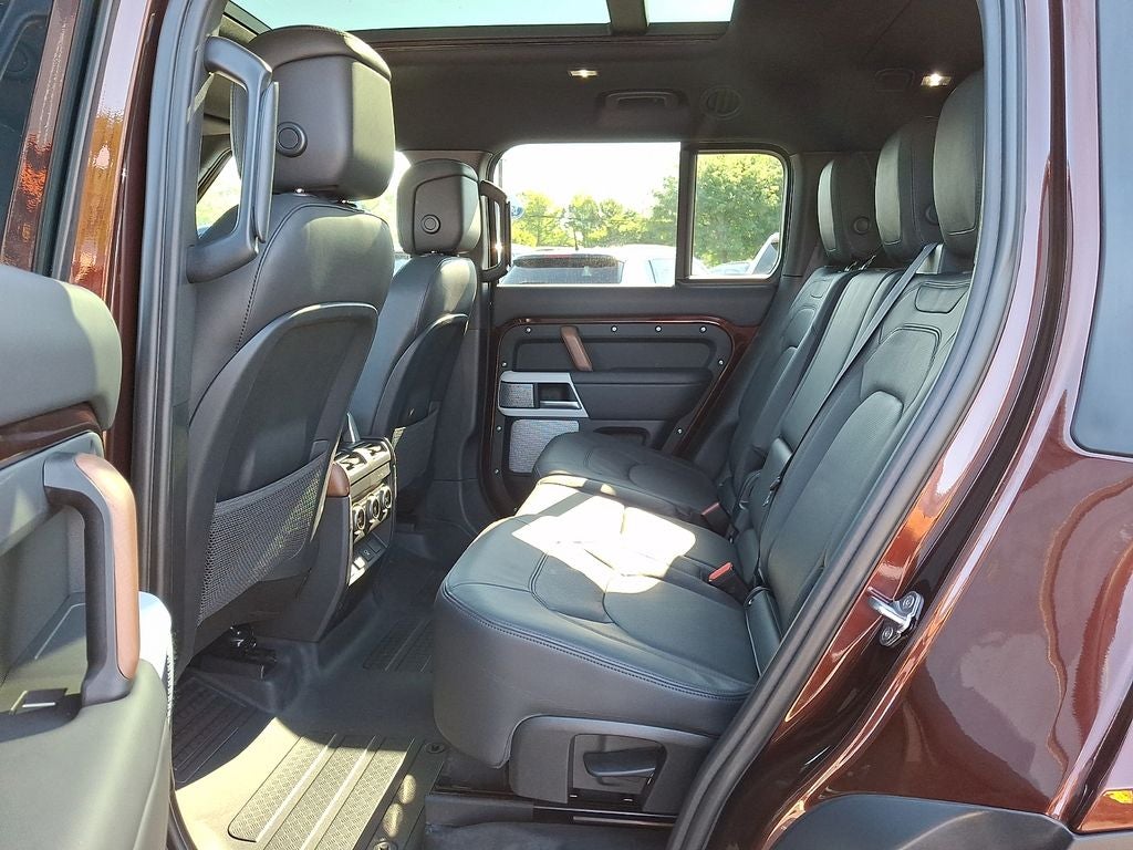 2024 Land Rover Defender 130 S