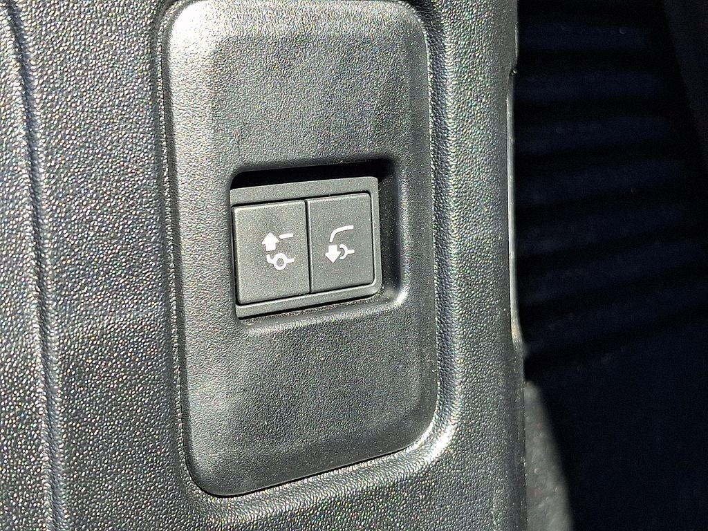 2024 Land Rover Defender 130 S