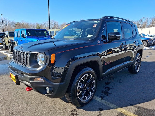 2023 Jeep Renegade Trailhawk